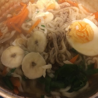 バナナ煮込みラーメン